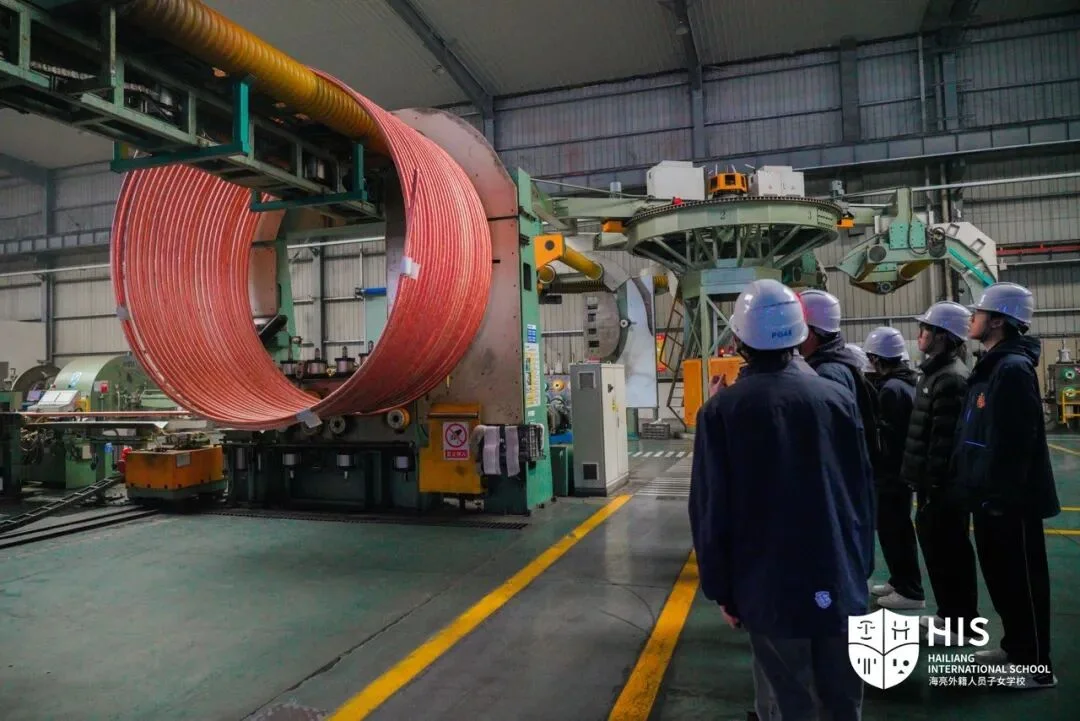 Workshop explanation by Hailiang staff