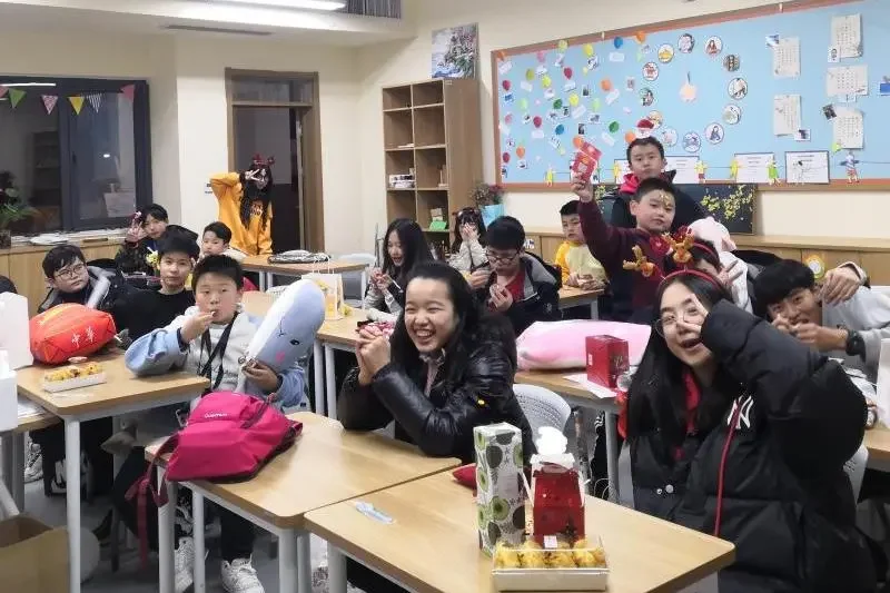 The Boy with the Large Luggage