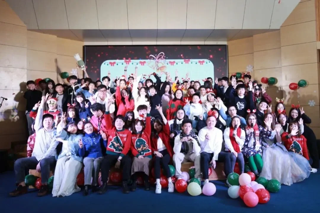 When "The First Time" Becomes the Starting Point of Strength: His Six-Year Growth Journey at HIS