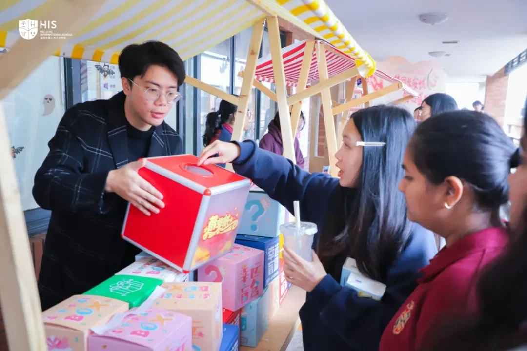 A 'Miniature Chang'an' Takes Over Campus