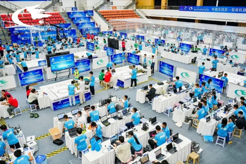 China AI Education in Action: 2,700 Young Innovators Meet at Hailiang Education Park